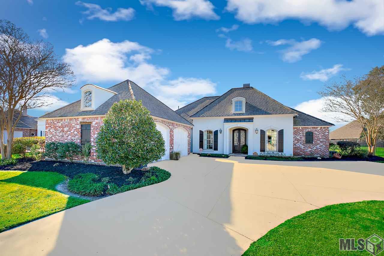 18024 Bellingrath Lakes Ave - Photo 1