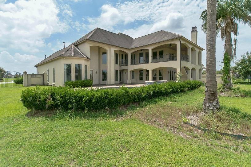 3110 Lexington Lakes Ave - Photo 1