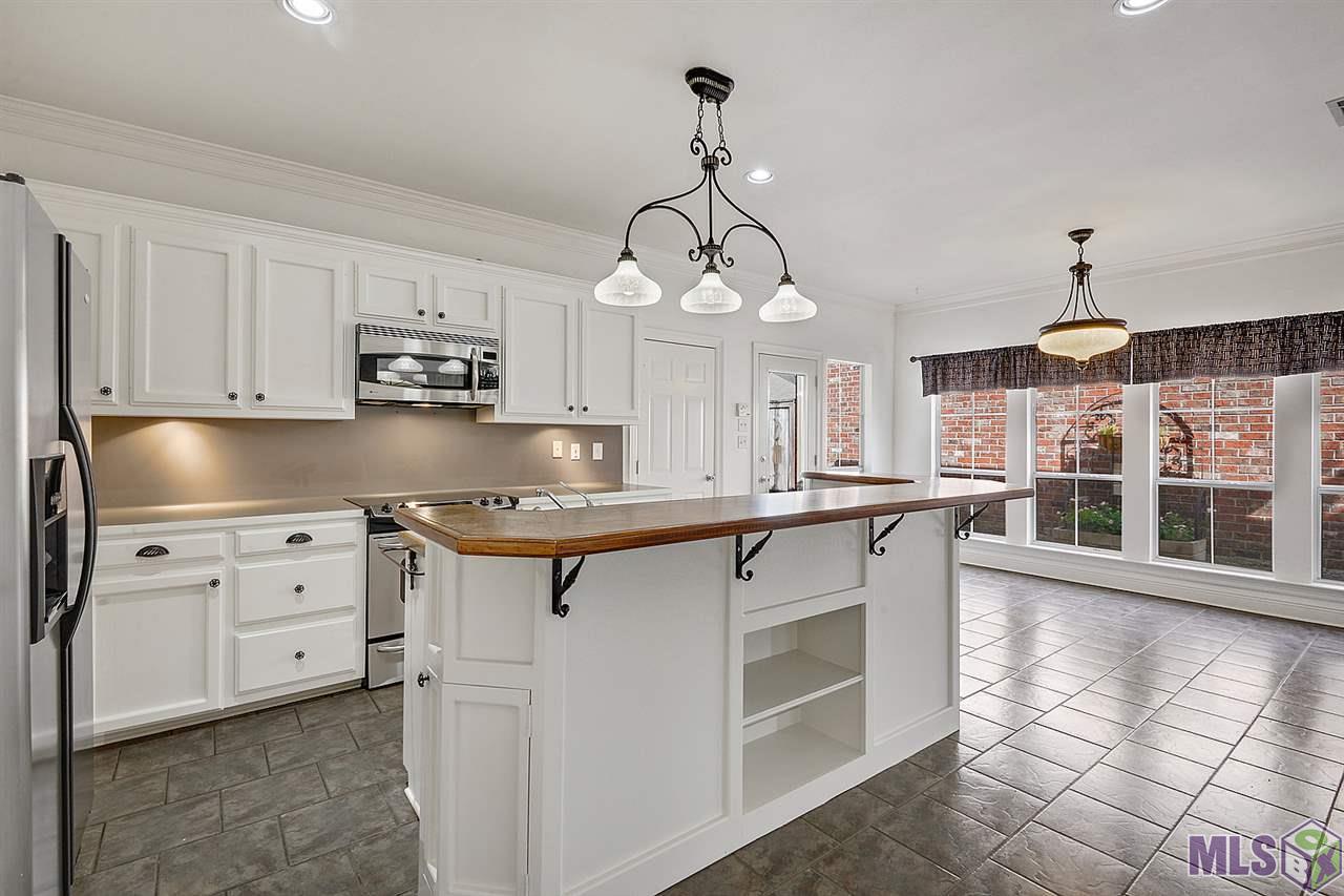 8610 Cypress Point Ct - Photo 1