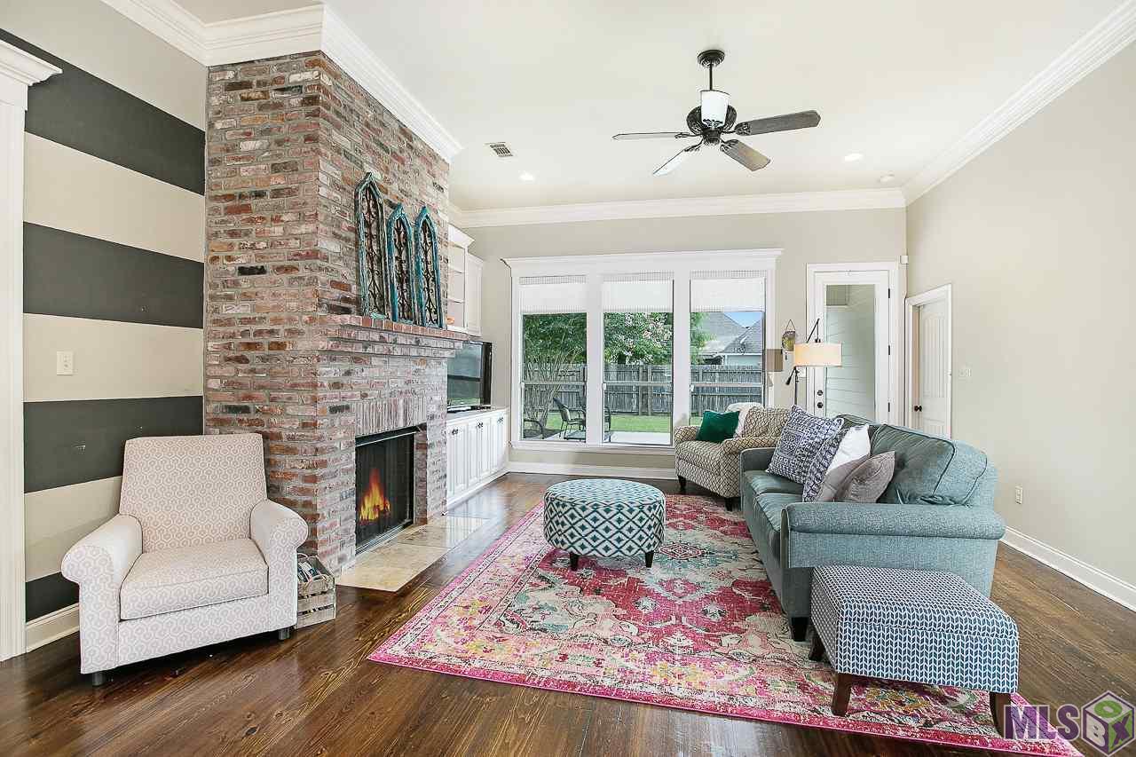 10883 Hillrose Ave - Photo 1