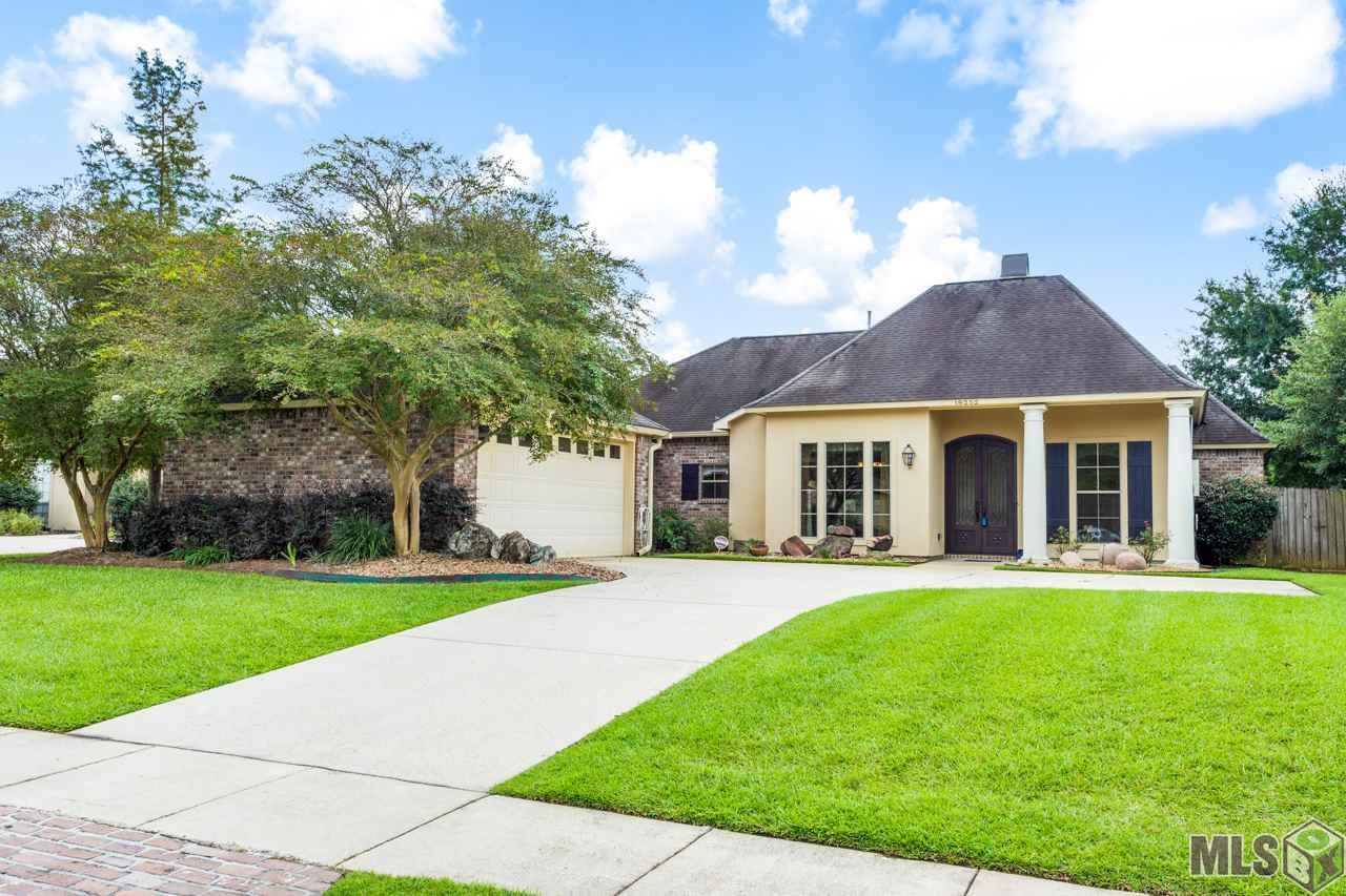 18252 Oak Lane Ave - Photo 1