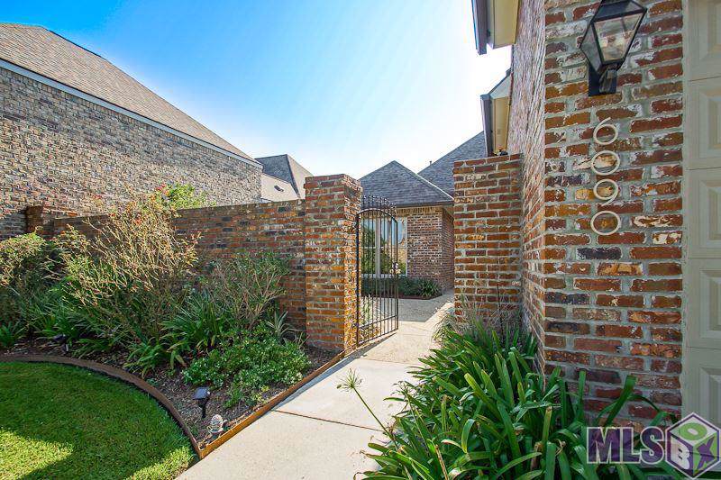 6090 Tezcuco Ct - Photo 1