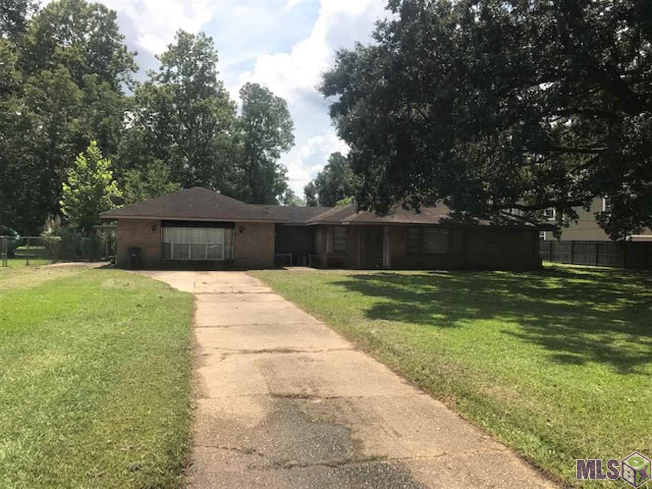 9732 Cal Rd - Photo 1