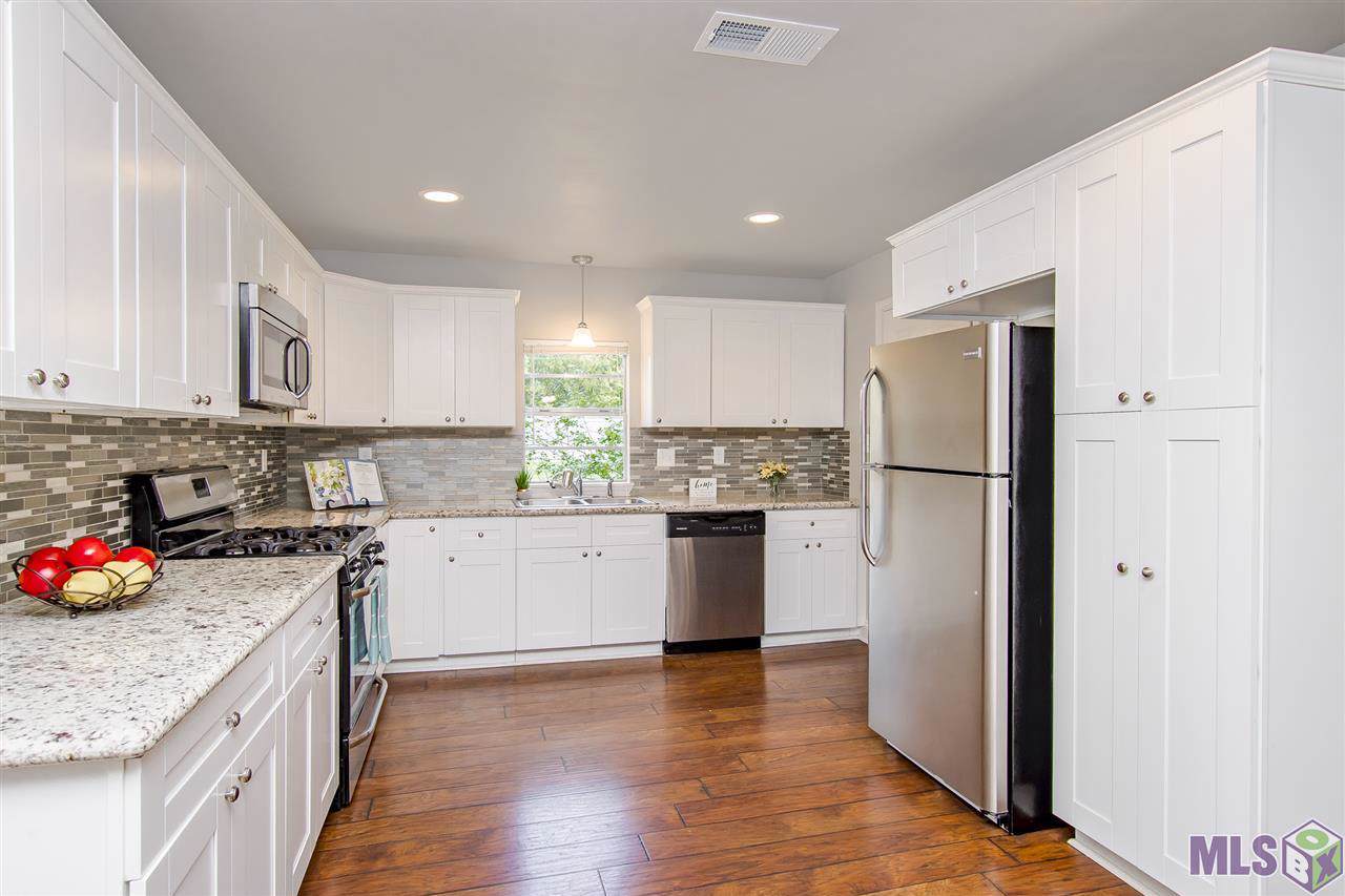 12492 Roddy Rd - Photo 1