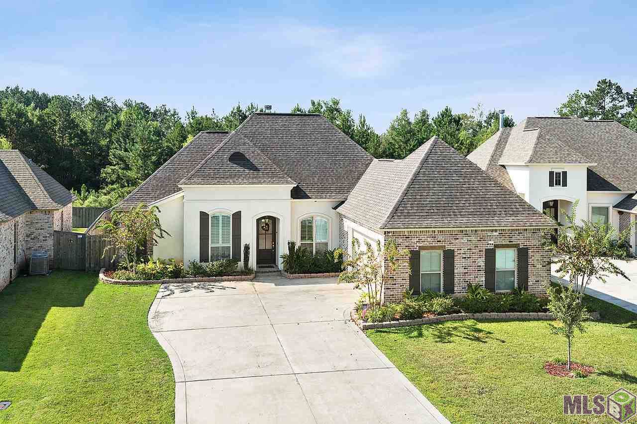 1013 Cypress Crossing Dr - Photo 1