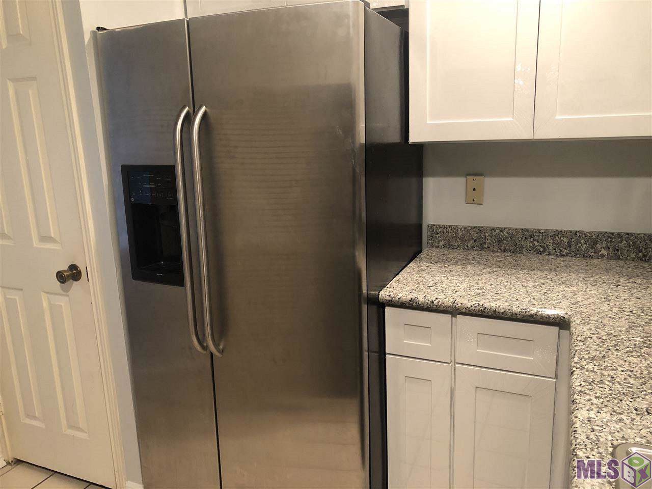 11550 Southfork Ave - Photo 1