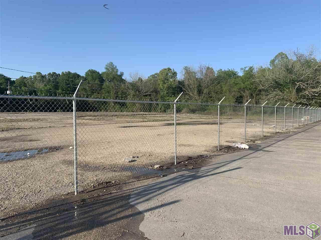9475 Greenwell Springs Rd - Photo 1