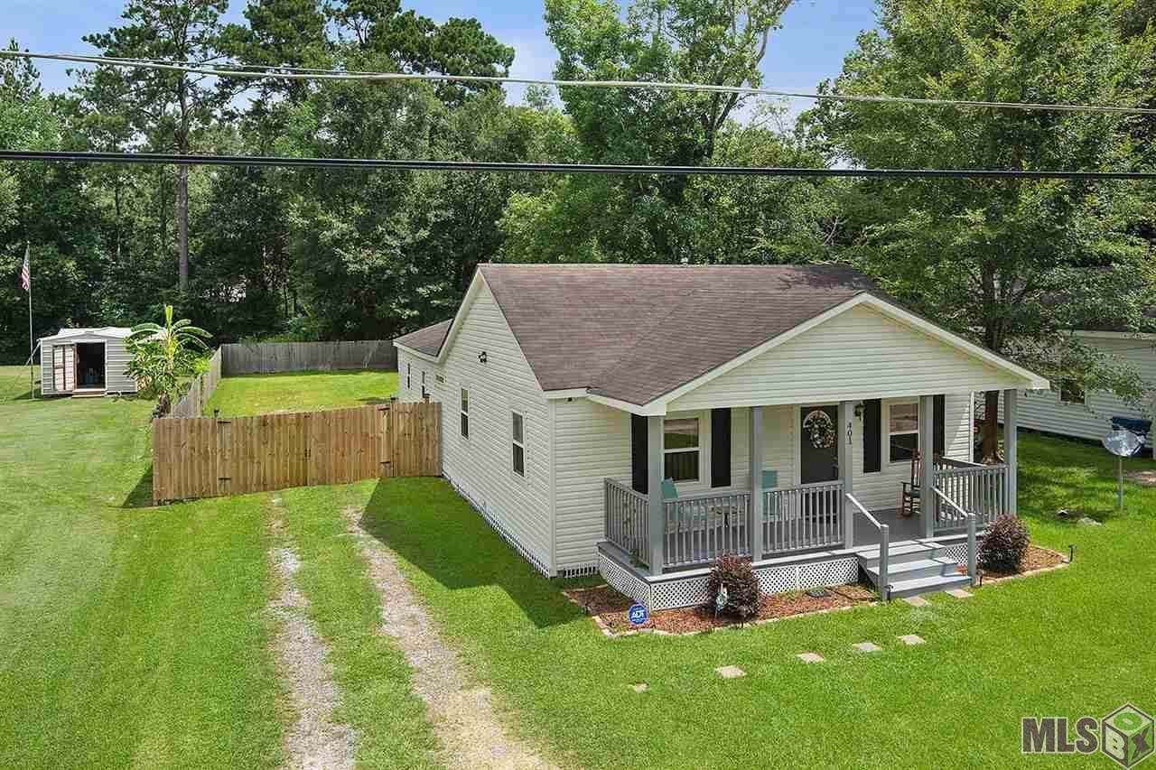 401 College St W - Photo 1