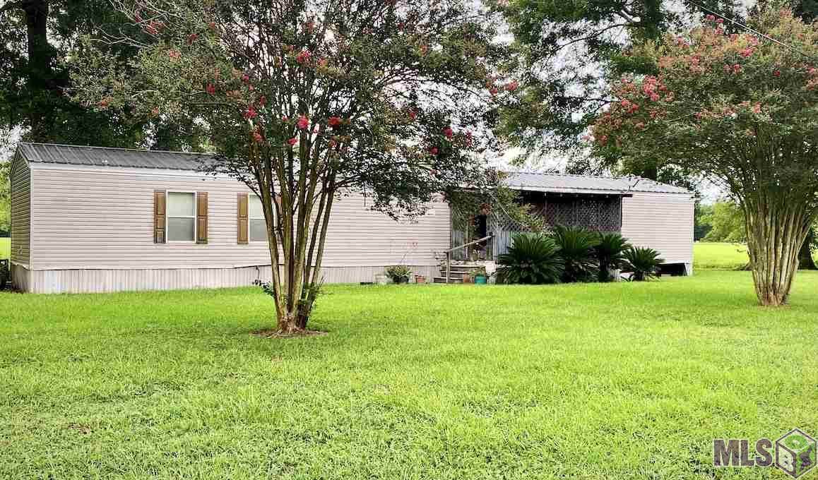 11710 Parkland Dr - Photo 1