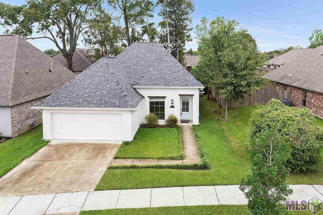 17687 Doc Bar Ave - Photo 1