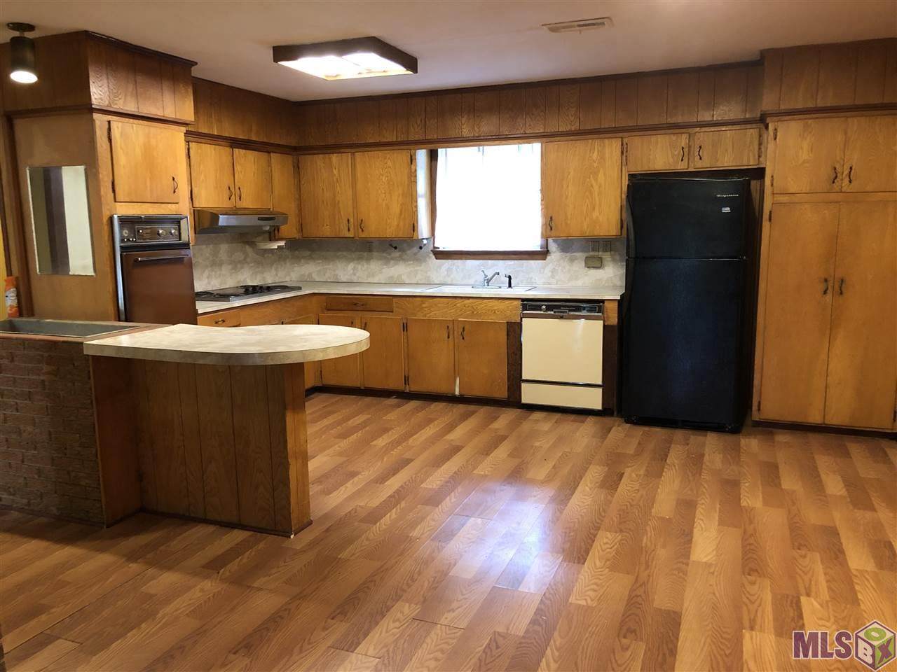 3907 Harding St - Photo 1
