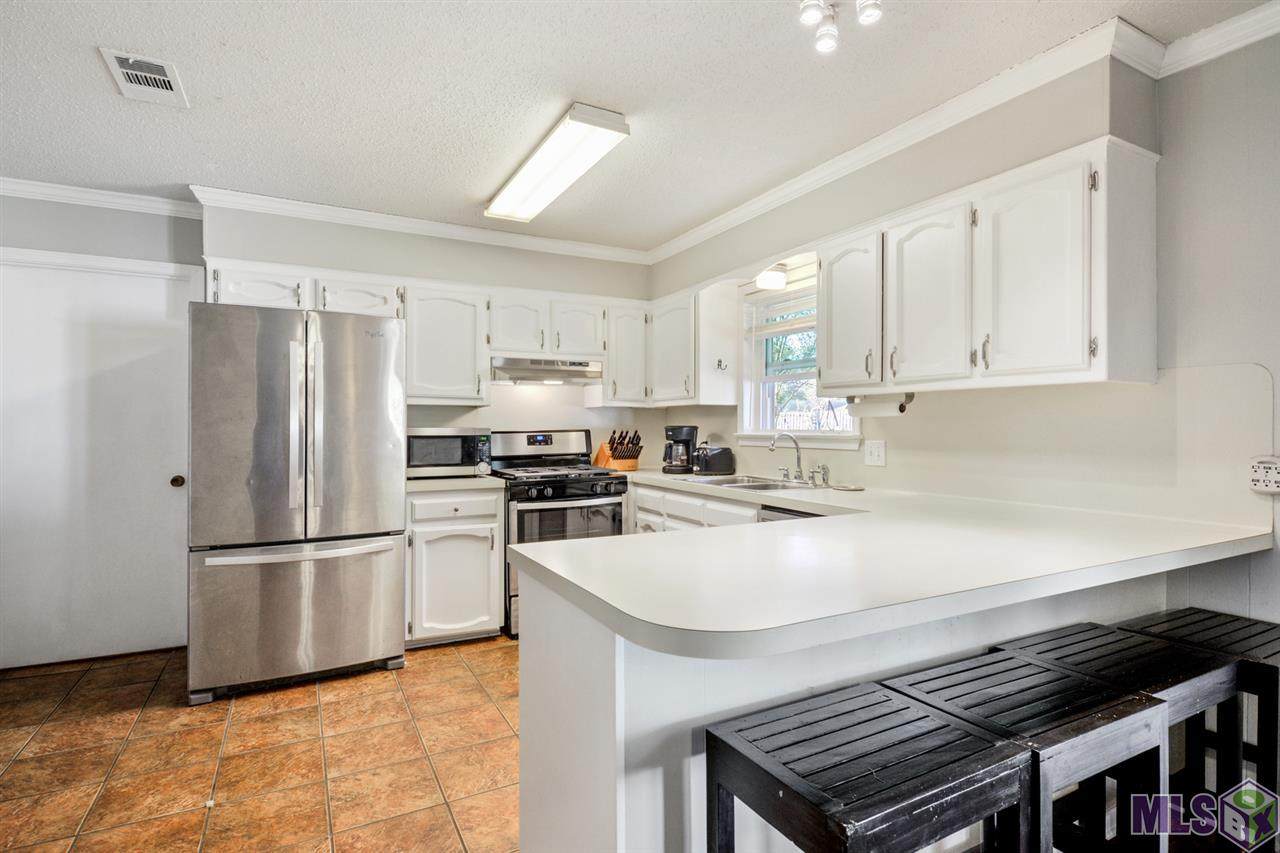 10238 Oliphant Rd - Photo 1