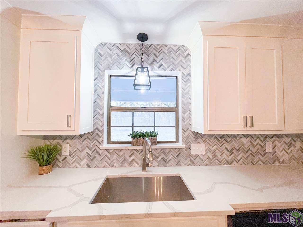 43382 Circle Oaks Dr - Photo 1