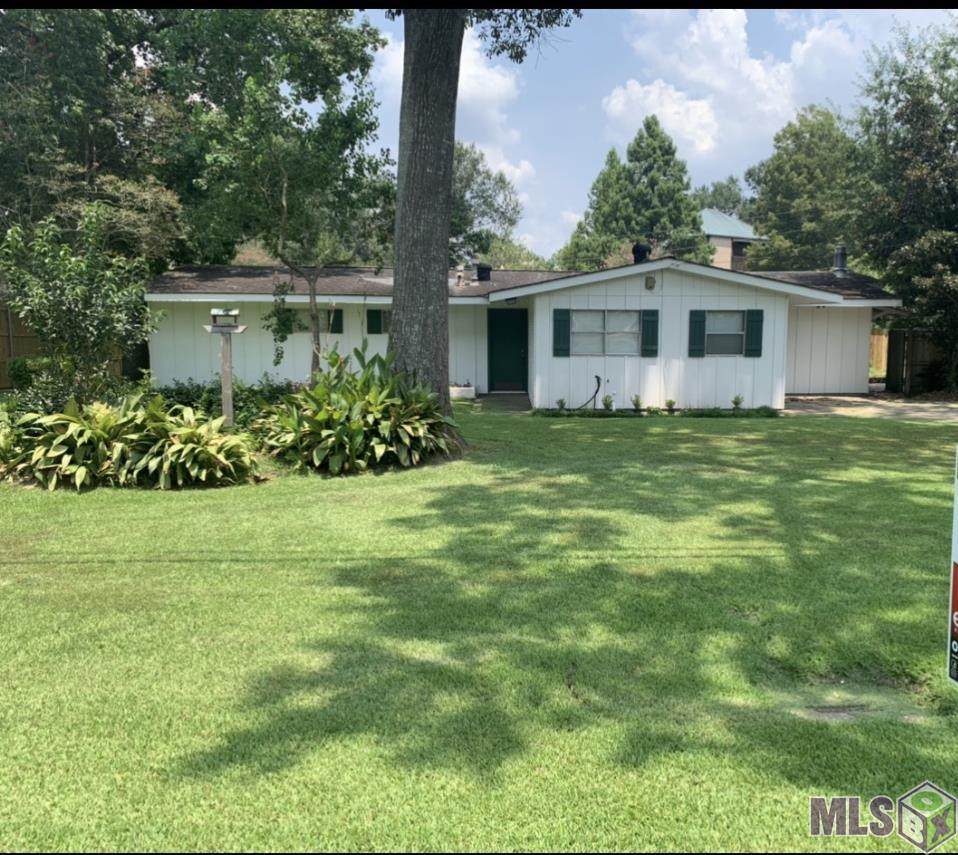 8675 Forest Hill Dr - Photo 1