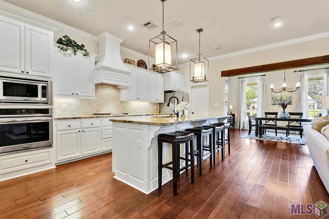 15310 Green Trails Blvd - Photo 1