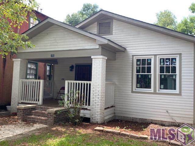 701 8TH ST - Photo 1