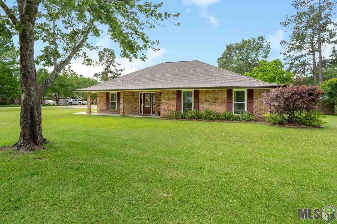 18136 Magnolia Bend Rd - Photo 1