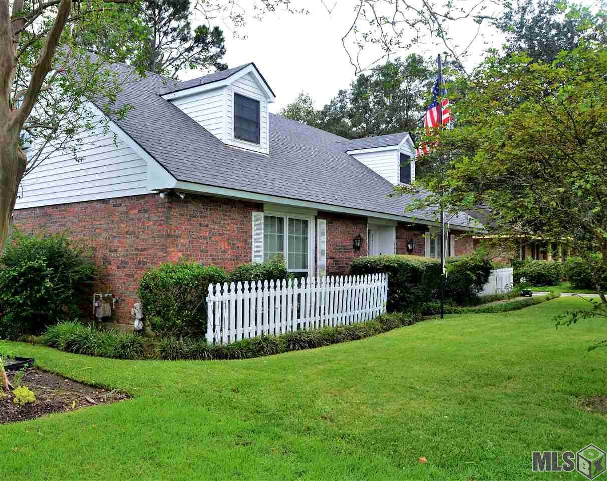 6444 Peggy St - Photo 1