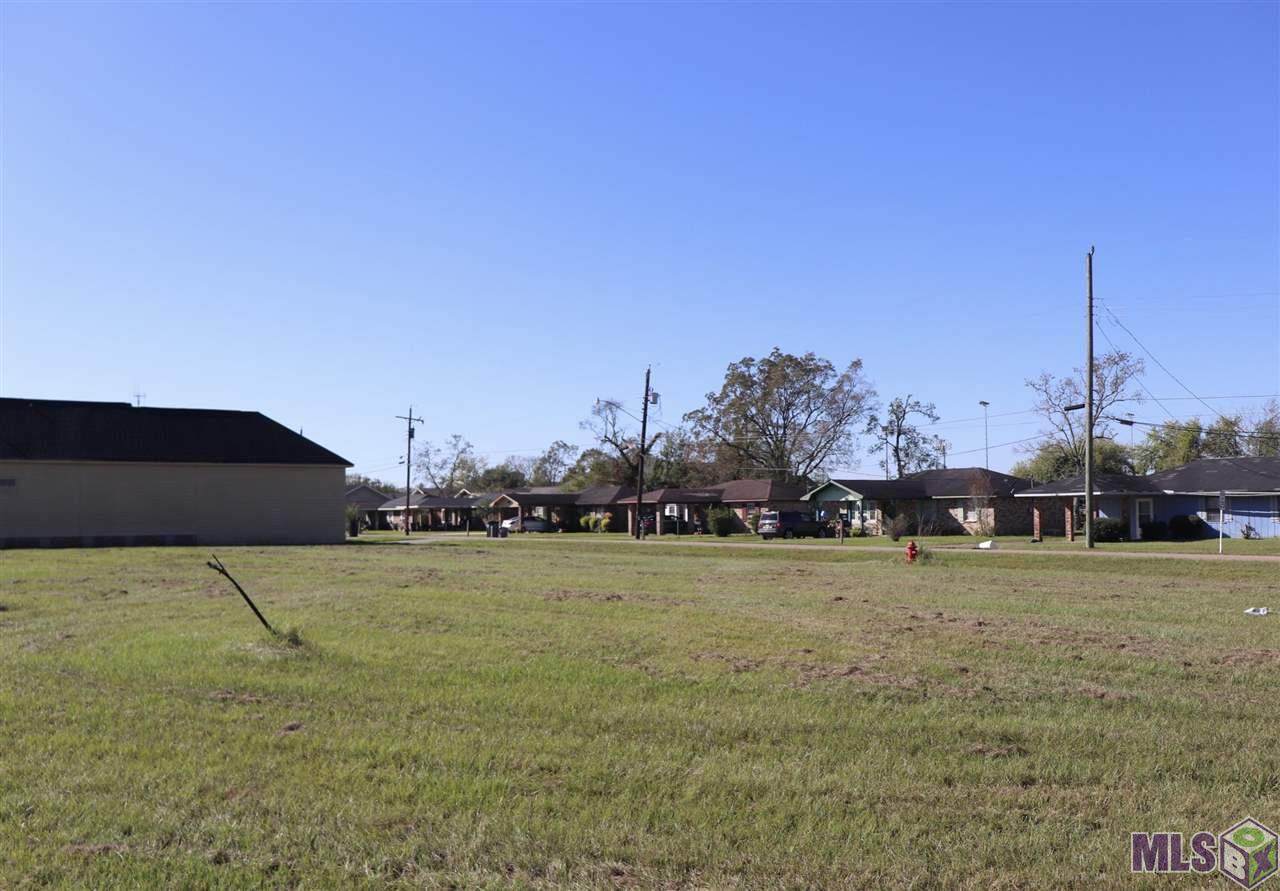 Lot 20 Iberville Ave - Photo 1
