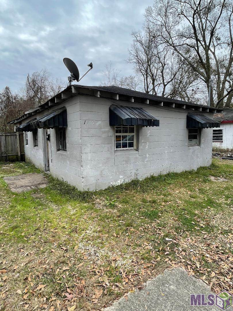 1114 48TH ST - Photo 1