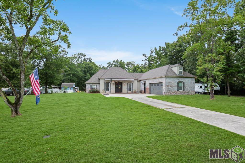 8235 Belle Helene Dr - Photo 1