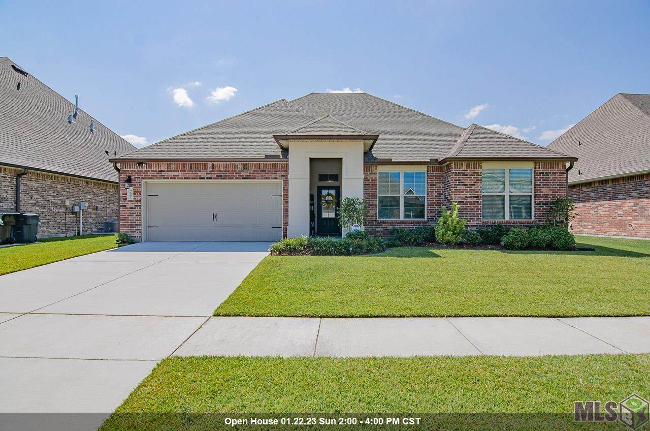 40207 Reese Ln - Photo 1