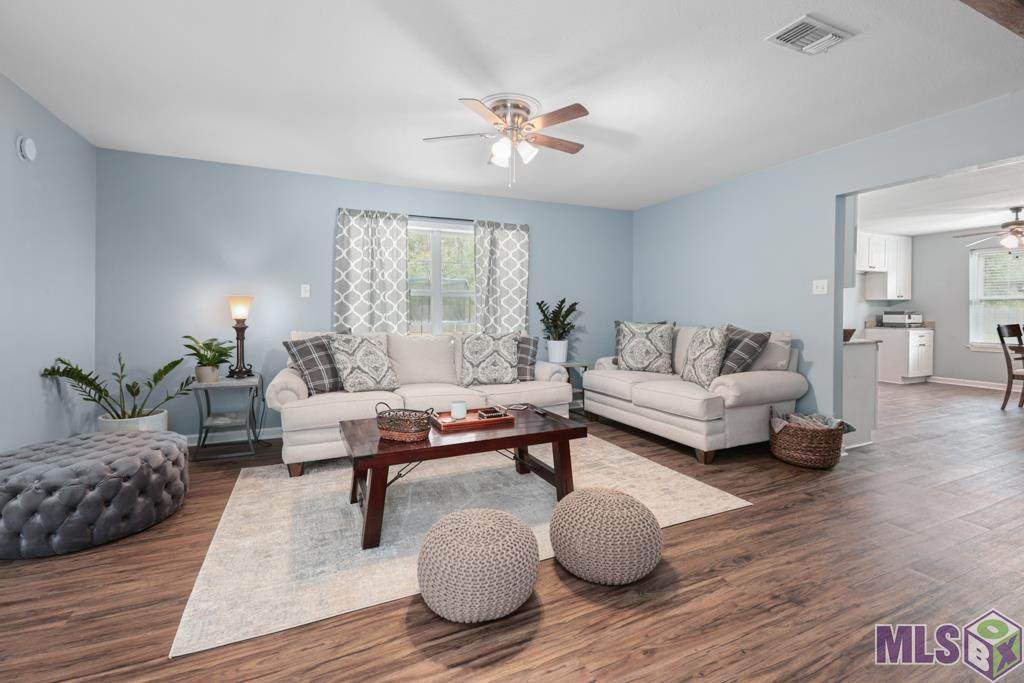 1103 Jason Dr - Photo 1