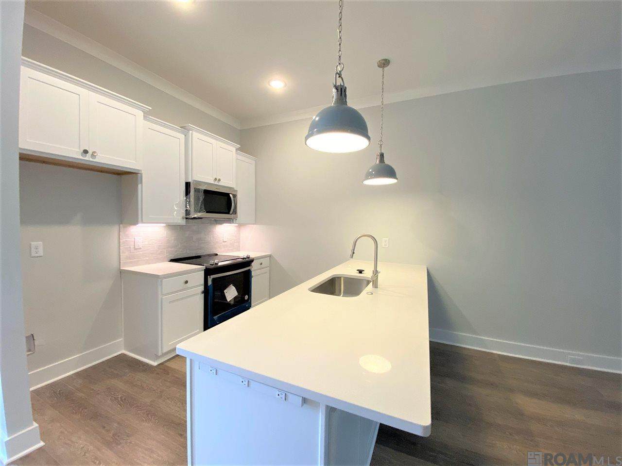 17530 Comfort Blvd - Photo 1