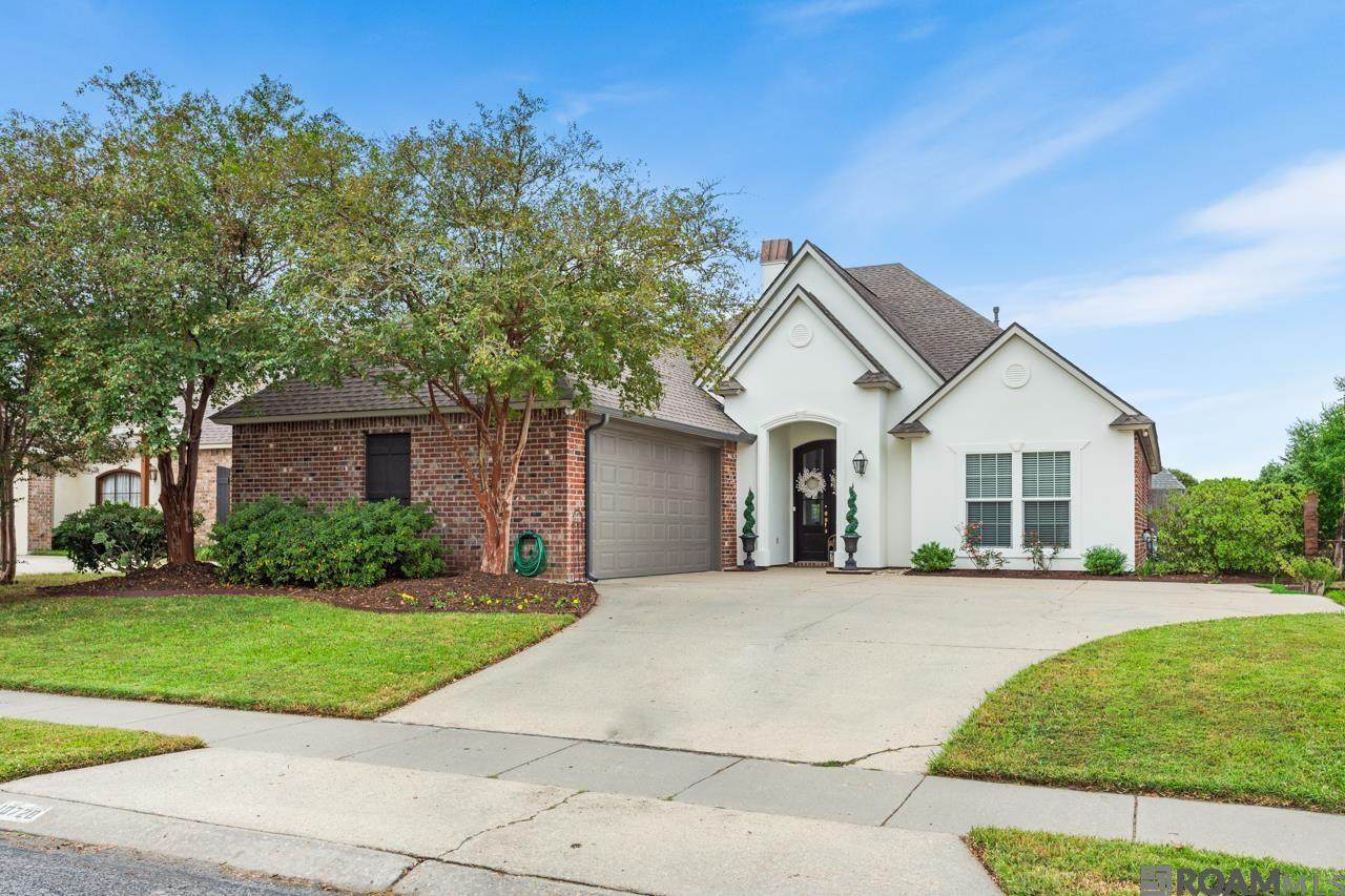 10728 Oak Bend Dr - Photo 1