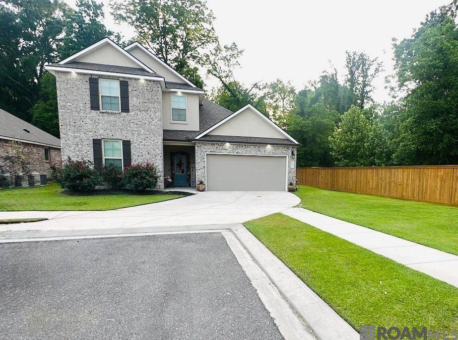 7631 Trailview Dr - Photo 1
