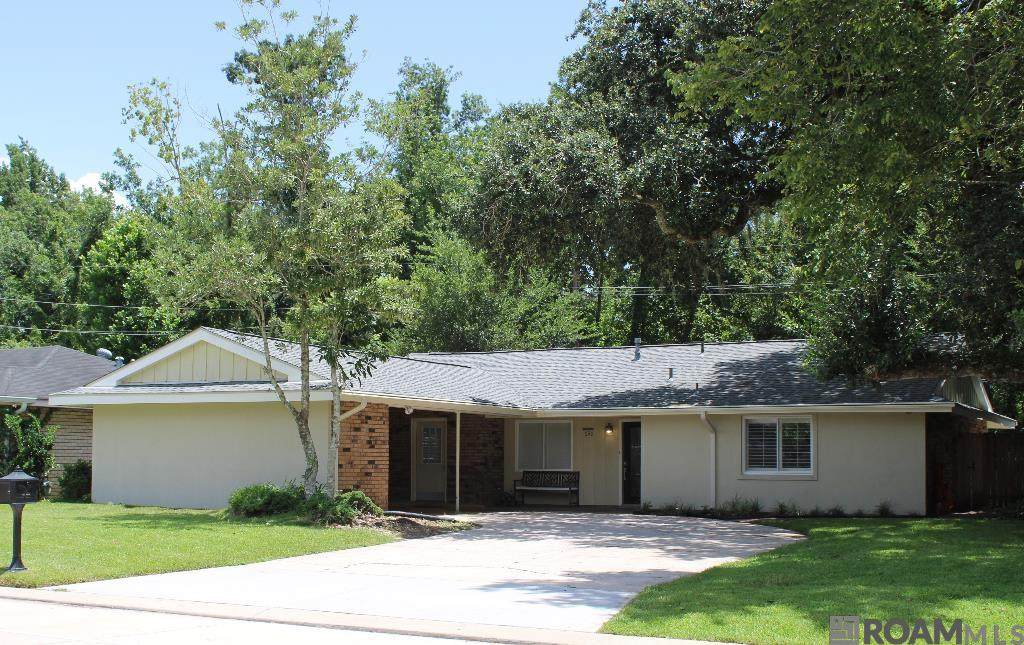 151 Lakewood Dr - Photo 1