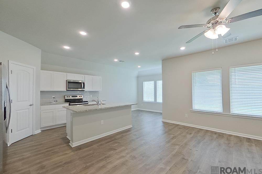 https://bt-photos.global.ssl.fastly.net/batonrouge/orig_boomver_2_2025014627-2.jpg