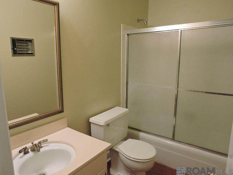 https://bt-photos.global.ssl.fastly.net/batonrouge/orig_boomver_2_2025014924-2.jpg
