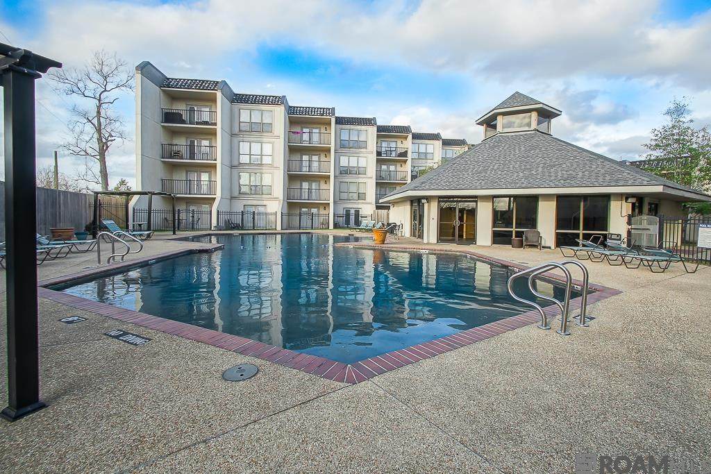 2045 3rd St - Photo 1