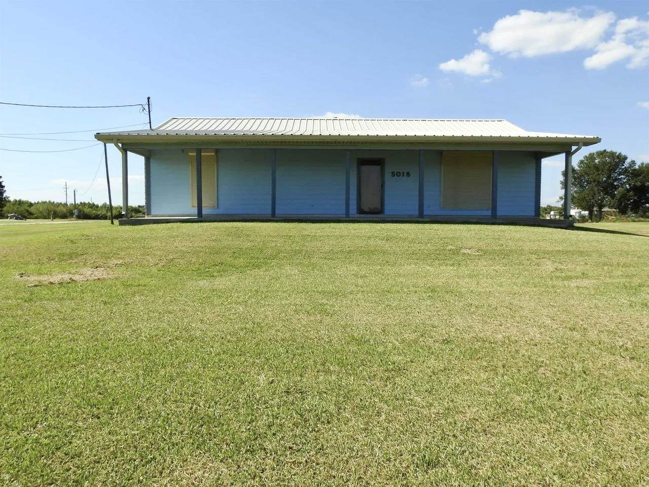 5018 Bayouside Dr - Photo 1