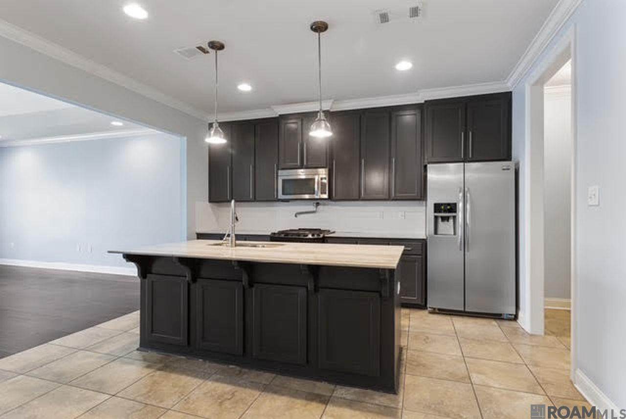 7907 Valencia Ct - Photo 1