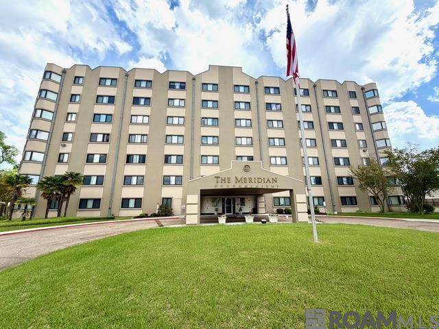 https://bt-photos.global.ssl.fastly.net/batonrouge/orig_boomver_2_2026005815-2.jpg