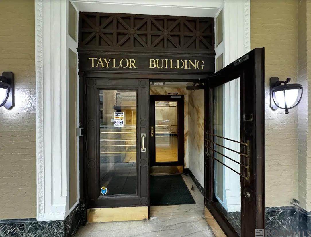 https://bt-photos.global.ssl.fastly.net/batonrouge/orig_boomver_2_2026008597-2.jpg