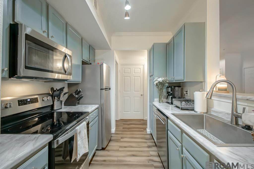 6765 Corporate Boulevard - Photo 1