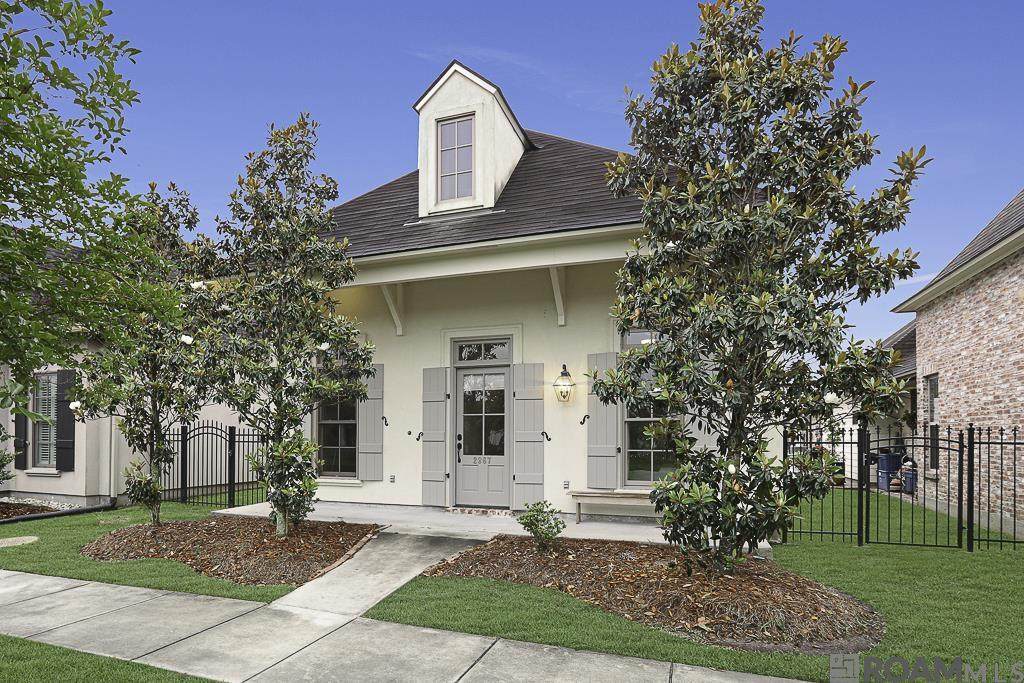 2867 Lago Ln - Photo 1