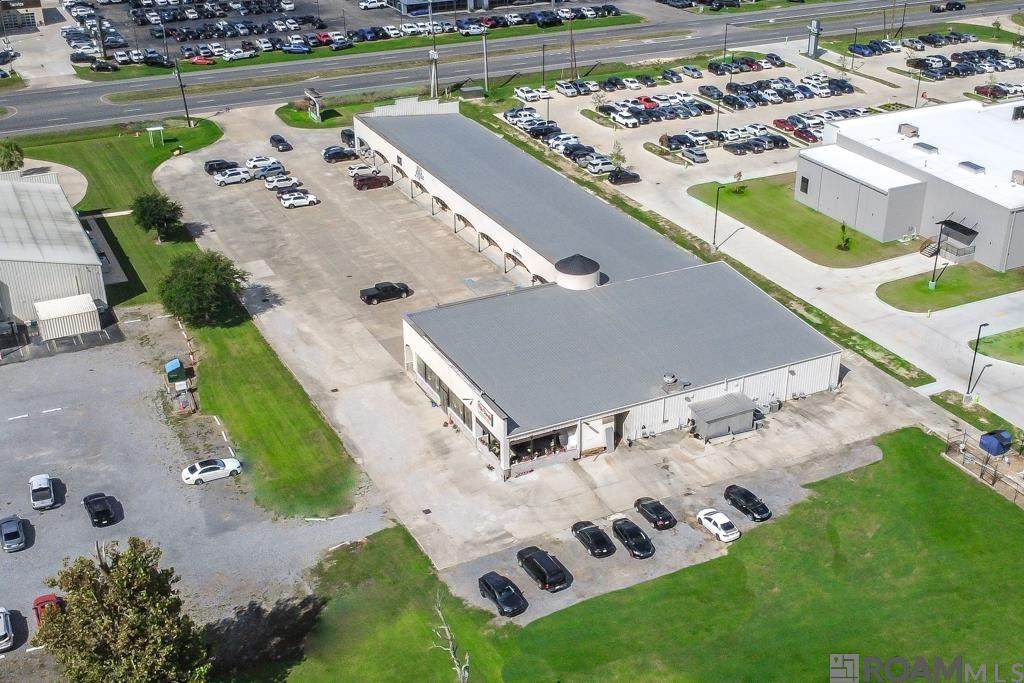 https://bt-photos.global.ssl.fastly.net/batonrouge/orig_boomver_2_2026009809-2.jpg