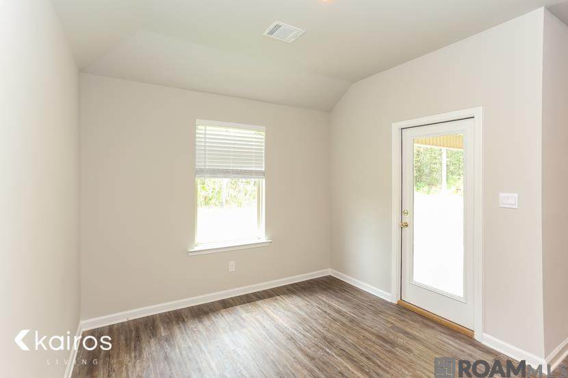 https://bt-photos.global.ssl.fastly.net/batonrouge/orig_boomver_2_2026010998-2.jpg