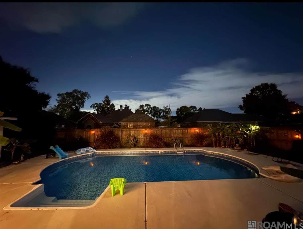 https://bt-photos.global.ssl.fastly.net/batonrouge/orig_boomver_2_2026014159-2.jpg