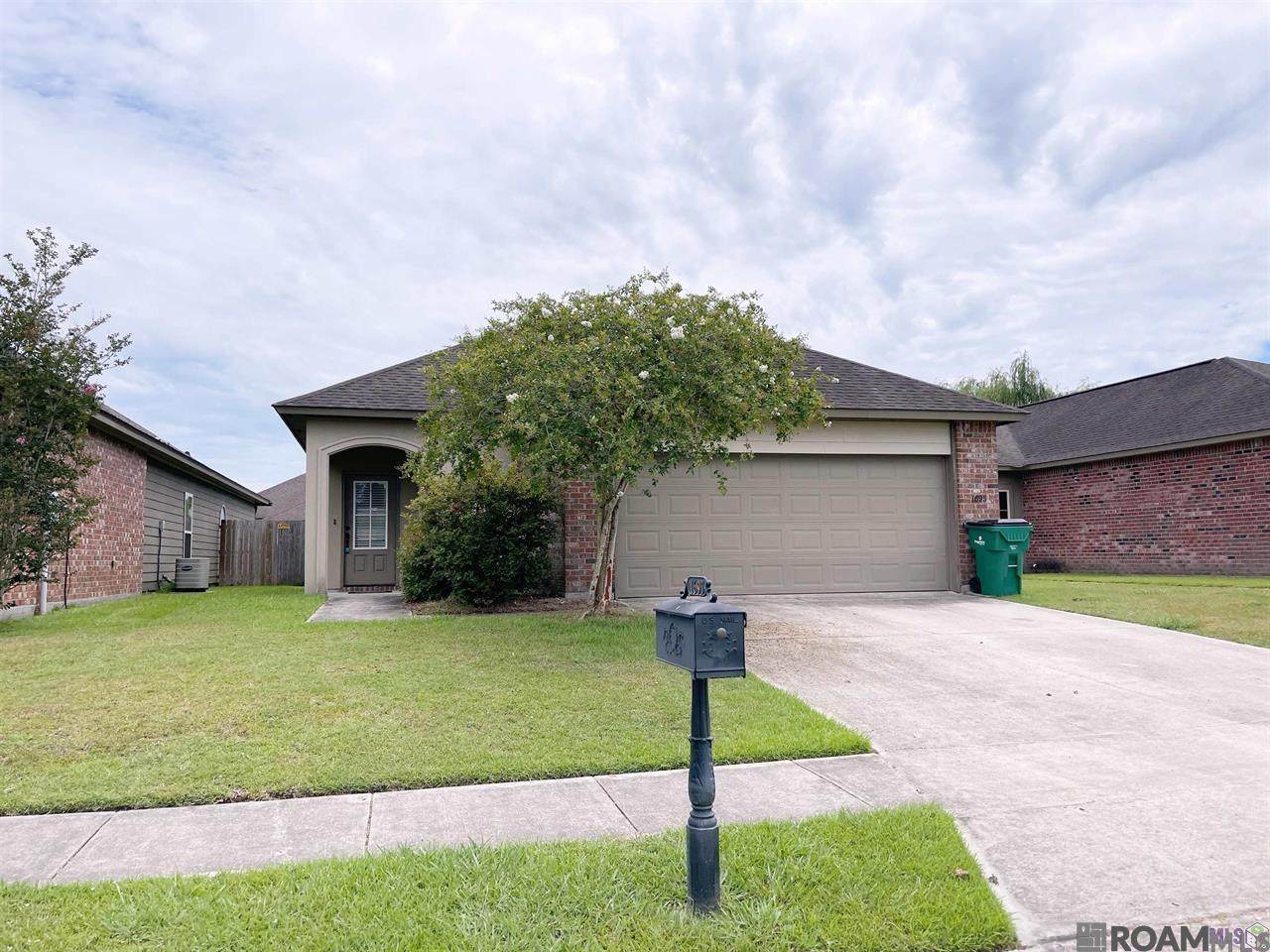 1695 El Tigre Dr - Photo 1