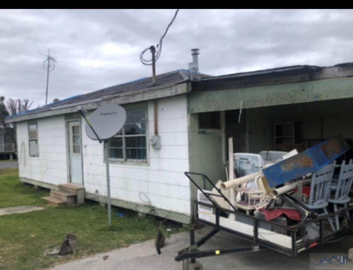 1021 Barataria Street - Photo 1