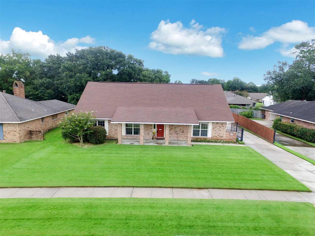 8823 Cottage Dr - Photo 1