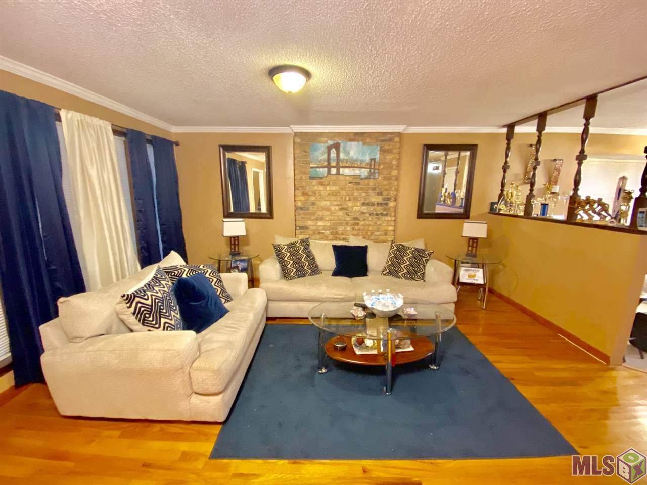 2121 Oak Knoll Dr - Photo 1 2121 Oak Knoll Dr - Photo 1