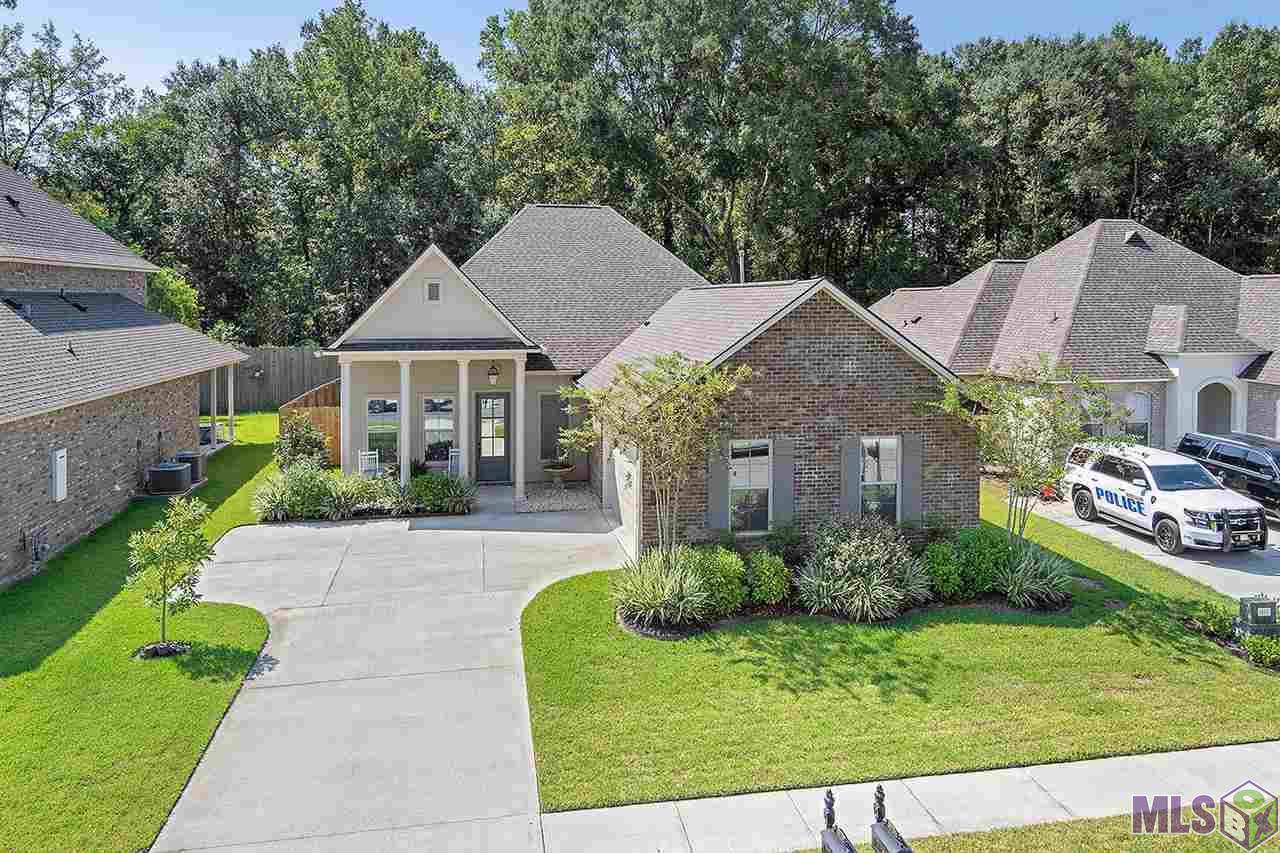 39195 Water Oak Ave - Photo 1