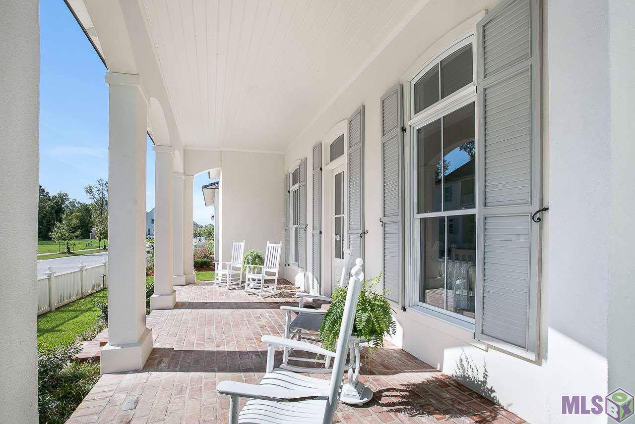 2867 Pointe-Marie Dr - Photo 1