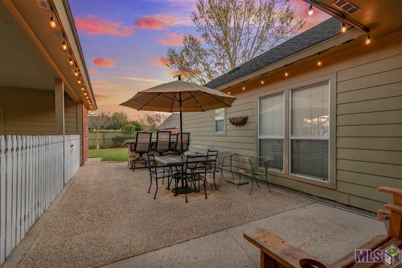 10628 Hillwood Ave - Photo 1